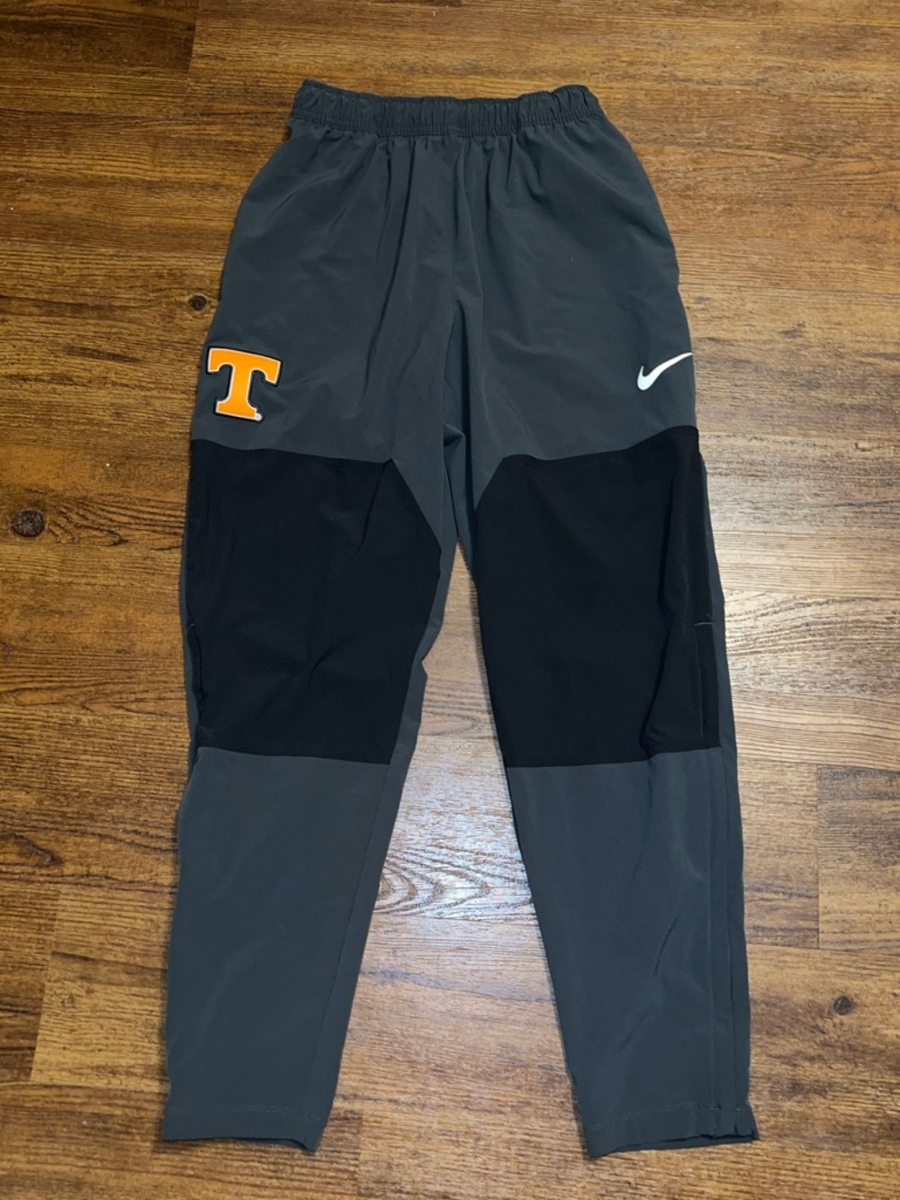 Nike Dri Fit Gray Gameday TN Vols Side Zip Performance Track Joggers Size S